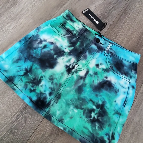 Denim Mini Skirt Tie Dye NWT - Picture 7 of 7